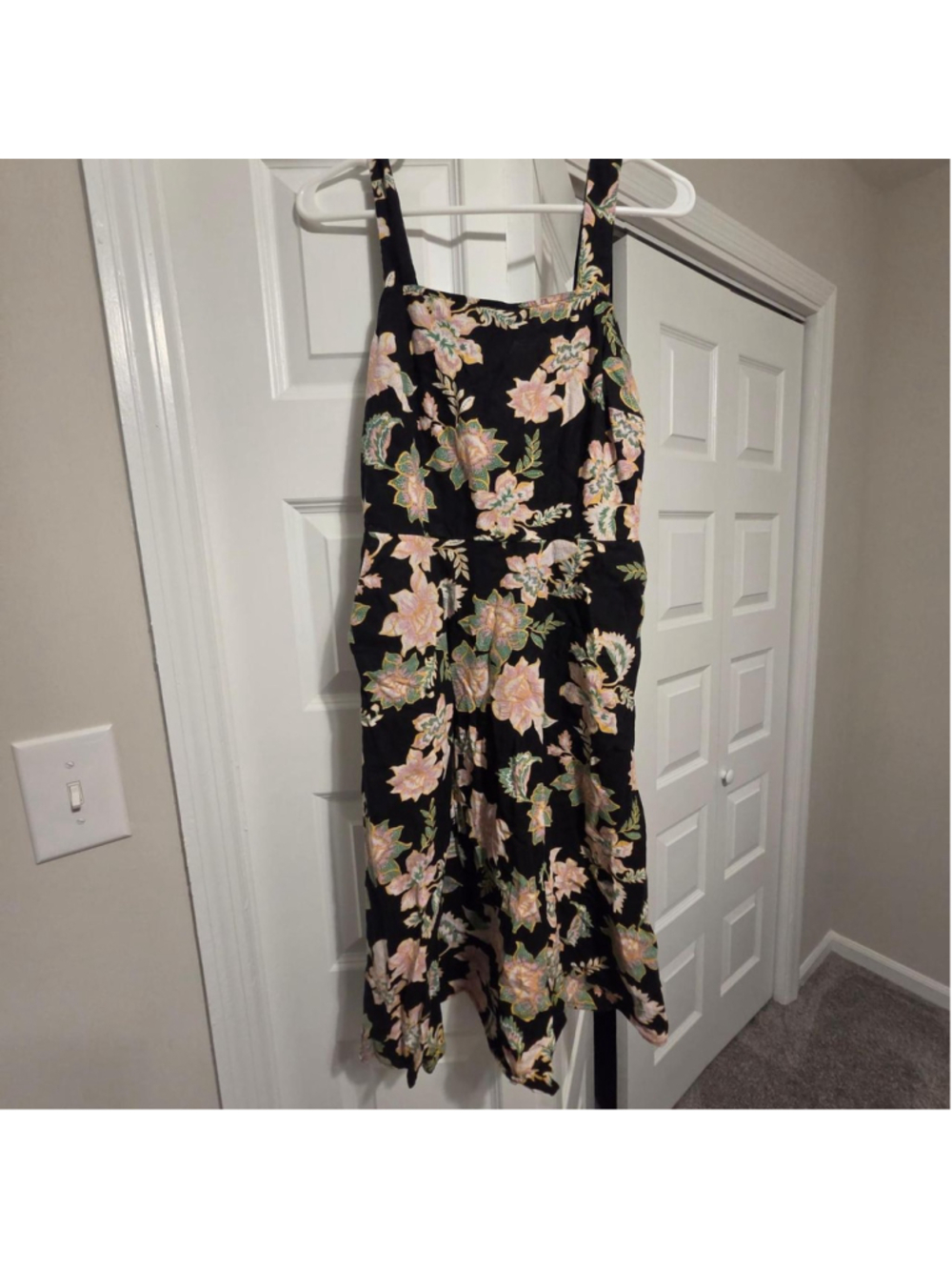 Who What Wear black floral dress with pink, green, and white flowers, size S - z